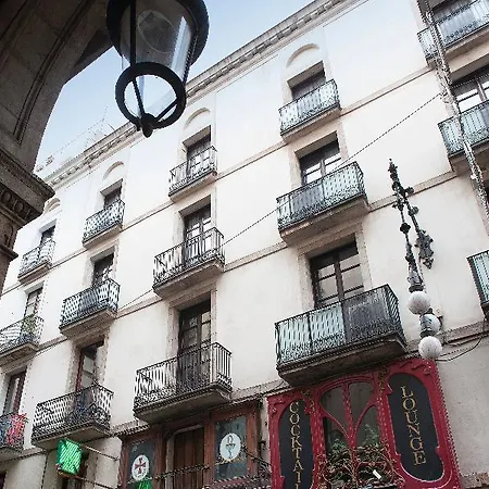 Aspasios Plaza Real Apartment