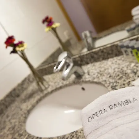 Aspasios Plaza Real Apartment *