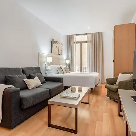 Aspasios Plaza Real Apartamento *