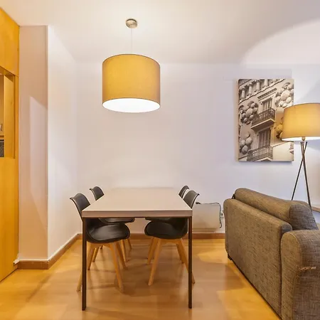 Διαμέρισμα Aspasios Plaza Real *