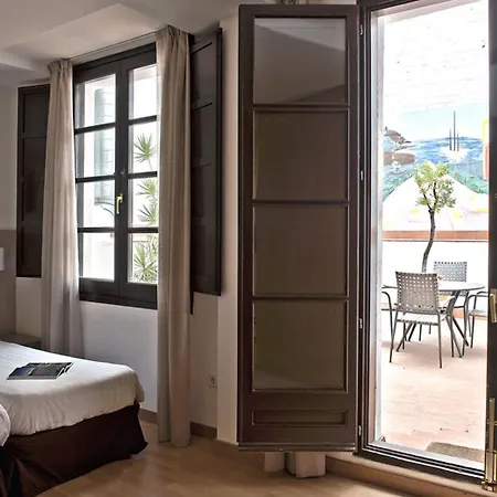 Aspasios Plaza Real *