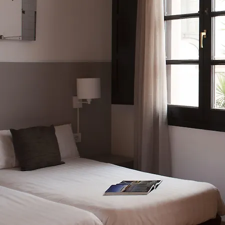 Aspasios Plaza Real Διαμέρισμα *