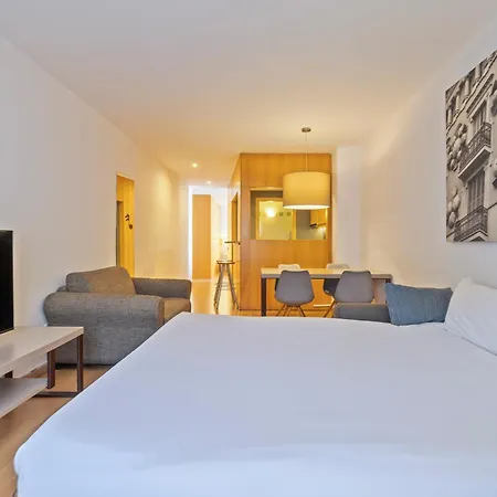 Aspasios Plaza Real Διαμέρισμα