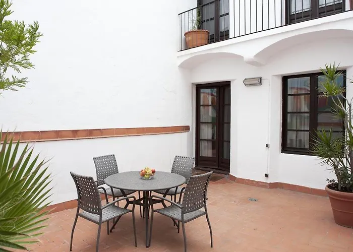 Aspasios Plaza Real *