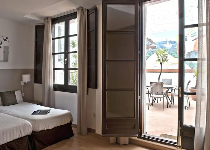 Aspasios Plaza Real *