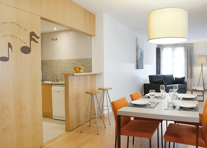 Aspasios Plaza Real *