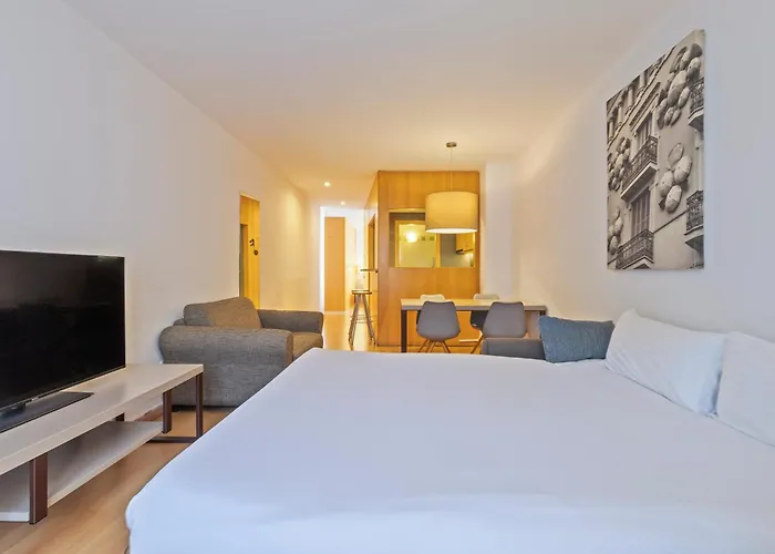 Aspasios Plaza Real Lejlighed