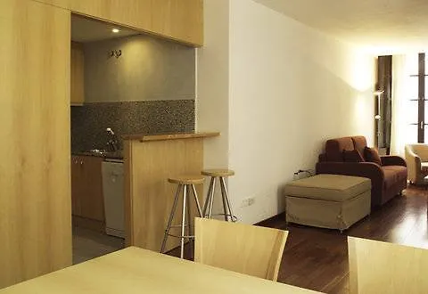 Aspasios Plaza Real *