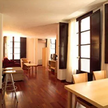 Aspasios Plaza Real Lejlighed *